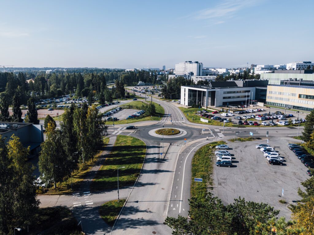 Ilmakuva Taysin alueelta nykyisen raitiotien päätöskohdasta.