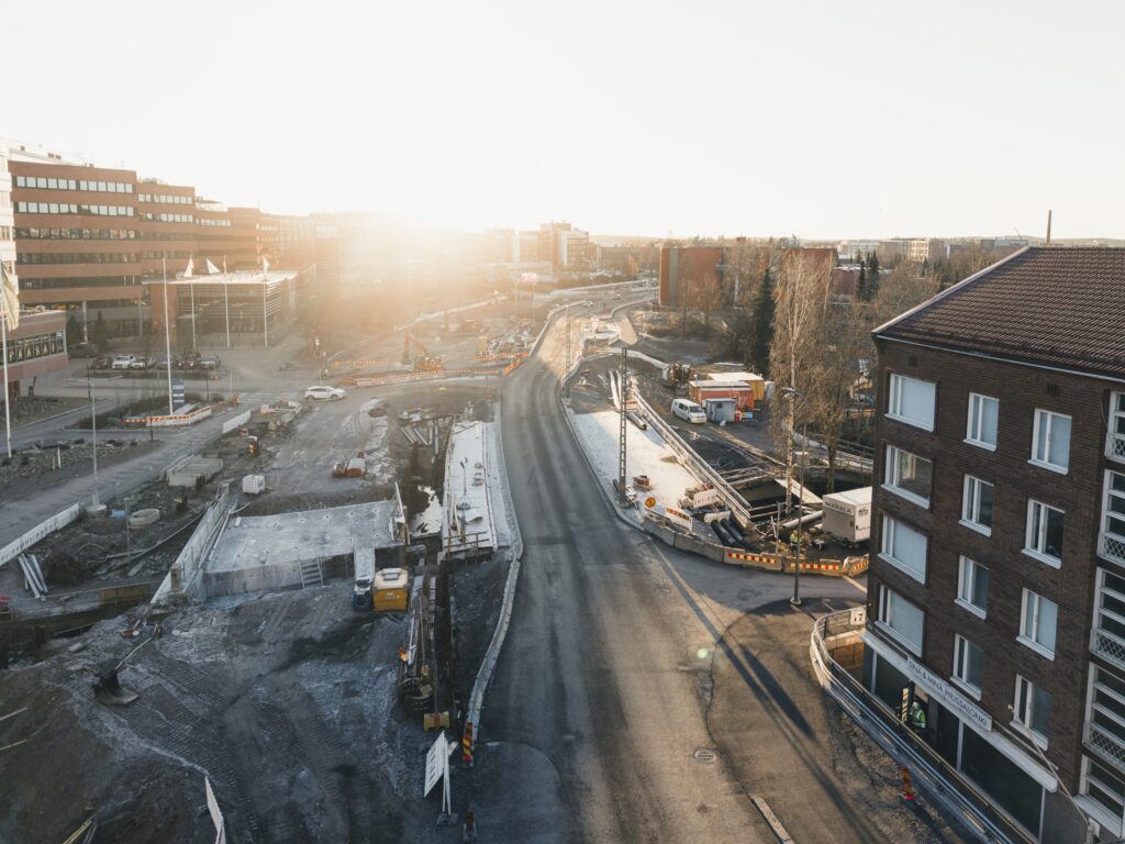 Ilmakuva Viinikanlahden sillasta.